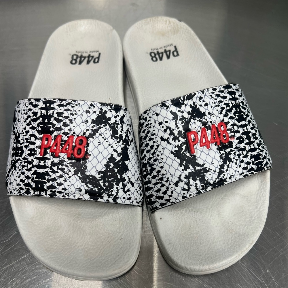 P448 slides 6 made in Italy
